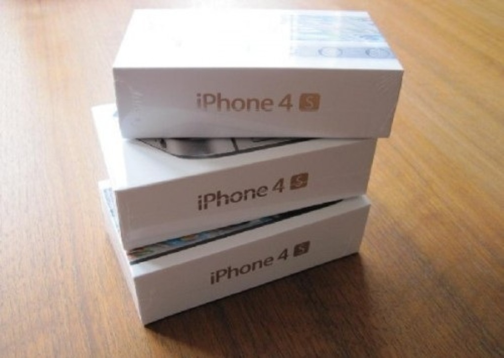 iPhone 4S 64go sous garantie Apple
