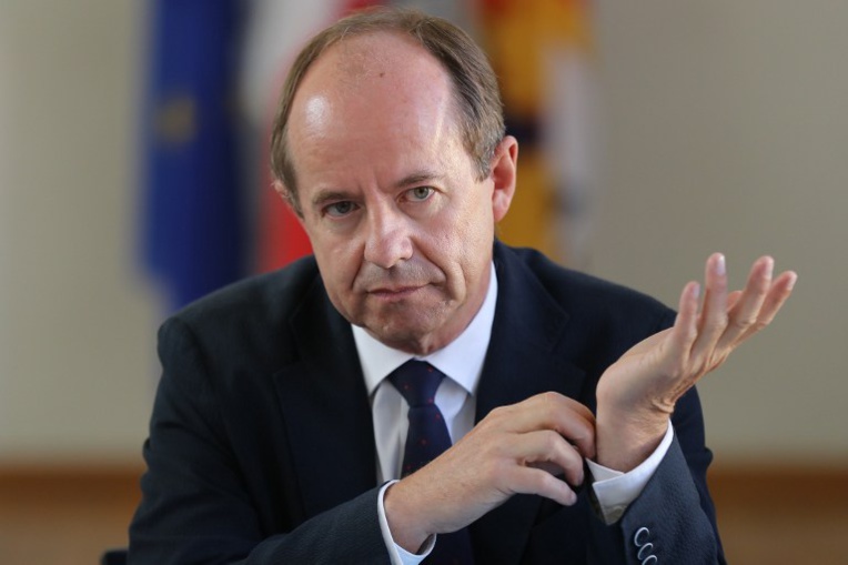 Centre de détention de Papeari : "Une des prisons les plus modernes de France" (Jean-Jacques Urvoas) Centre de détention de Papeari : "Une des prisons les plus modernes de France" (Jean-Jacques Urvoas)