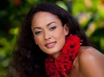 Exclu Public : Miss Tahiti 2011 : "Tahiti c’est aussi la France, il ne faut pas l’oublier"