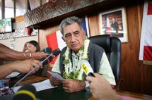 Temaru appelle les Polynésiens à manifester si l'Etat ne restitue pas Moruroa et Fangataufa Temaru appelle les Polynésiens à manifester si l'Etat ne restitue pas Moruroa et Fangataufa