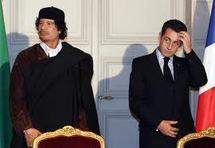 Libye: Sarkozy annonce une plainte contre Mediapart, Hollande s'en remet à la justice