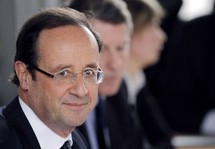 Hollande toujours donné vainqueur (53%) mais recule de deux points Hollande toujours donné vainqueur (53%) mais recule de deux points