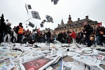 Rapprochement Rossel/Hersant: 300 salariés manifestent pour l'emploi à Lille