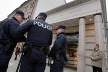 Un policier jugé pour ses liens avec un employeur de clandestins Un policier jugé pour ses liens avec un employeur de clandestins