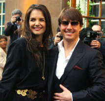 Tom Cruise et Katie Holmes règlent leur divorce à l'amiable Tom Cruise et Katie Holmes règlent leur divorce à l'amiable