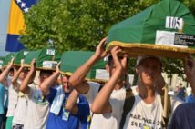 Bosnie: 30.000 personnes à Srebrenica pour le 17e anniversaire du massacre