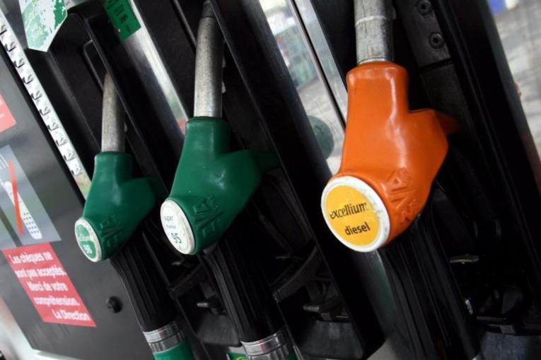 Hausses contestées du prix des carburants : vers un blocage de Papeete, mardi Hausses contestées du prix des carburants : vers un blocage de Papeete, mardi