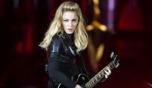 Madonna offre un show trépidant en hommage à la France tolérante Madonna offre un show trépidant en hommage à la France tolérante