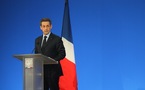 Le président Sarkozy sur plusieurs fronts, le futur candidat prépare sa campagne