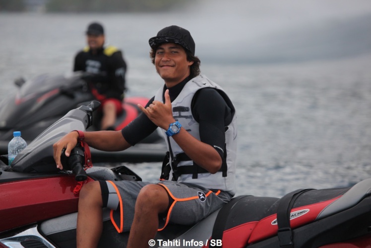 Matahi Drollet sera opposé à Nainoa David, un choc entre deux surfeurs de talent... Matahi Drollet sera opposé à Nainoa David, un choc entre deux surfeurs de talent...