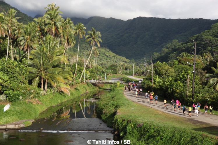 Course à Pied - Trail Mahaena : Teiva Izal et Vaihiria Ponsar s’imposent Course à Pied - Trail Mahaena : Teiva Izal et Vaihiria Ponsar s’imposent