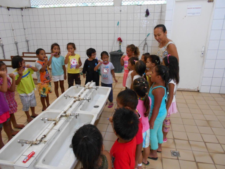 Des brosses à dents pour la rentrée scolaire à Huahine Des brosses à dents pour la rentrée scolaire à Huahine