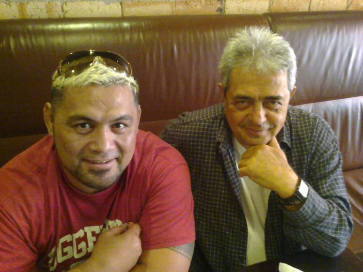 Roland avec Mark Hunt, le combattant légendaire Roland avec Mark Hunt, le combattant légendaire