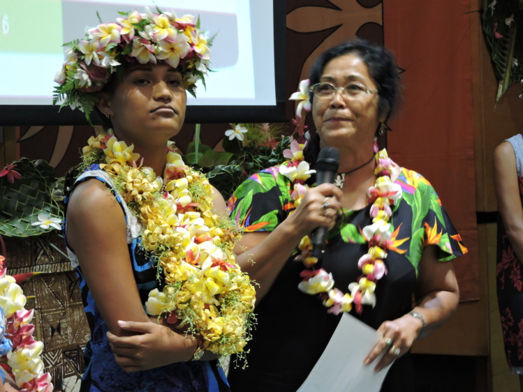 Jeanne Rere est major de la licence de Reo ma’ohi. Elle continue ses études en master pour ensuite passer le Capes. Jeanne Rere est major de la licence de Reo ma’ohi. Elle continue ses études en master pour ensuite passer le Capes.