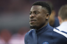 Altercation avec la police: le défenseur du PSG Serge Aurier condamné à deux mois de prison Altercation avec la police: le défenseur du PSG Serge Aurier condamné à deux mois de prison
