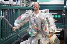 A New York, un homme-ordures pour éveiller les consciences