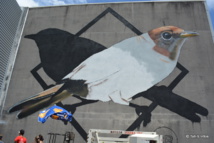 La peinture murale n'était qu'à moitié achevée