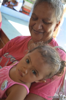 Iléana et sa petite-fille Iléana et sa petite-fille