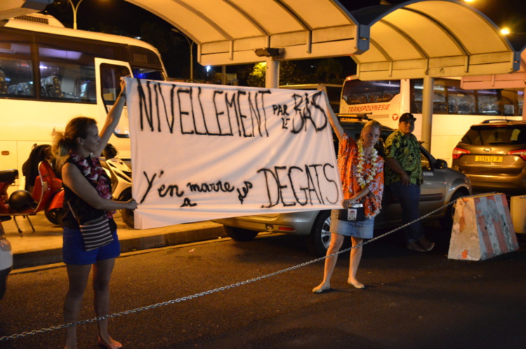 Najat Vallaud-Belkacem : "c'est très important qu'un ministre de l'Education nationale vienne en Polynésie" Najat Vallaud-Belkacem : "c'est très important qu'un ministre de l'Education nationale vienne en Polynésie"