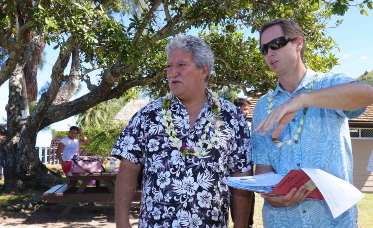 Le ministre du Tourisme Jean-Christophe Bouissou a inauguré vendredi les nouveaux aménagements de Mahana Park. Le ministre du Tourisme Jean-Christophe Bouissou a inauguré vendredi les nouveaux aménagements de Mahana Park.