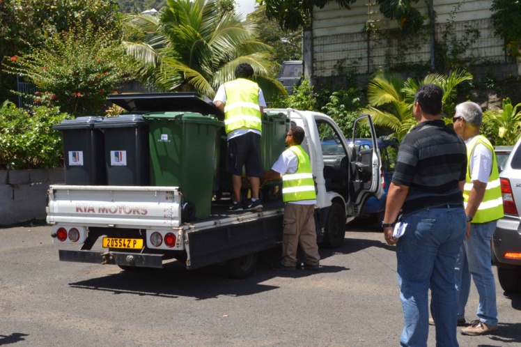 La livraison a été réalisée par les équipes communales et le prestataire La livraison a été réalisée par les équipes communales et le prestataire