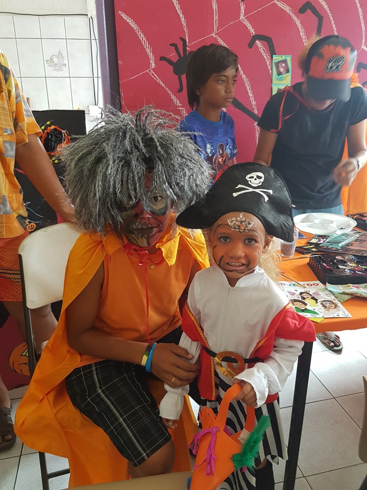 L’atelier maquillage a été pris d’assaut par les petits et les grands L’atelier maquillage a été pris d’assaut par les petits et les grands