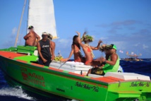 Les deux persones disparues revenaient de l'Hawaiki Nui Va'a. Les deux persones disparues revenaient de l'Hawaiki Nui Va'a.