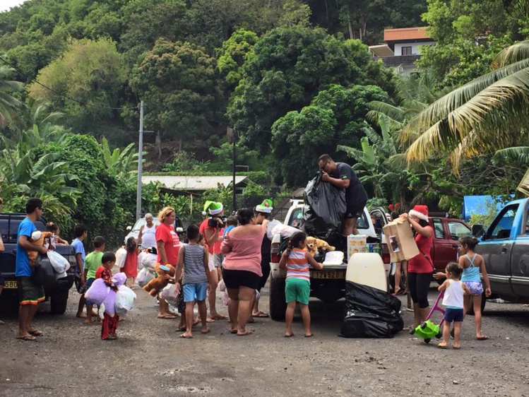 Natalia Germain, la Mère Noël des enfants de quartiers Natalia Germain, la Mère Noël des enfants de quartiers