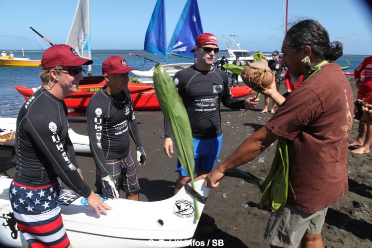 Le Tahu'a a baptisé trois nouvelles embarcations
