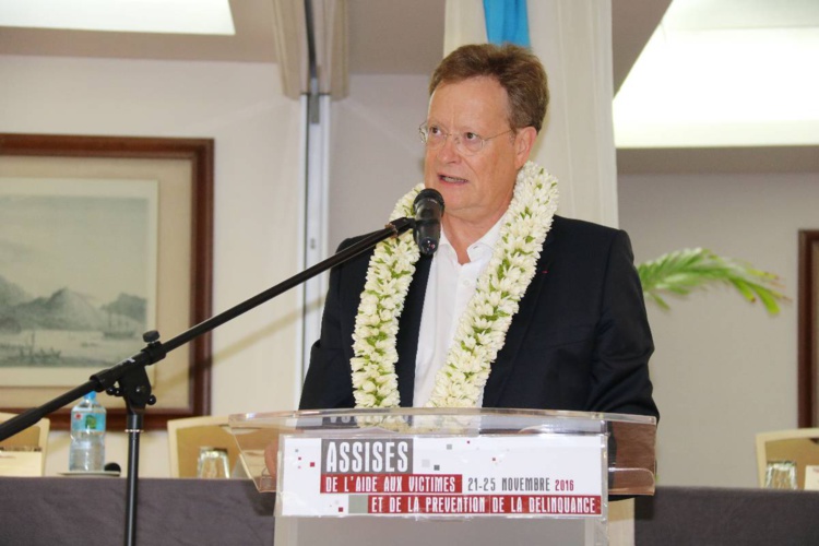 Le haut-commissaire René Bidal. Le haut-commissaire René Bidal.