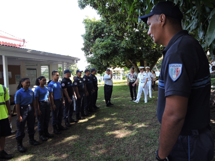 Le haut-commissaire a visité les locaux de la brigade municipale qui viennent d'être refaits.