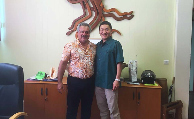 Le ministre de la Culture s’entretient avec Ken Watada Le ministre de la Culture s’entretient avec Ken Watada