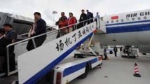Marre des retards: le pilote chinois organise une manif au pied de l'avion Marre des retards: le pilote chinois organise une manif au pied de l'avion