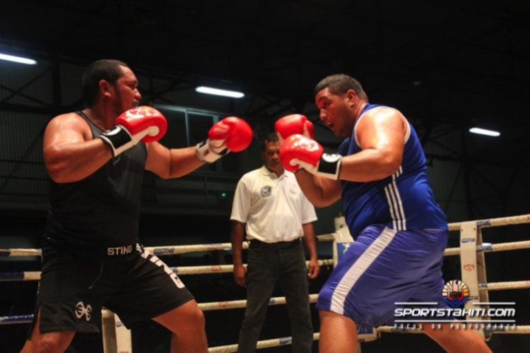 Le choc des Super Lourds a tenu toutes ses promesses. Le choc des Super Lourds a tenu toutes ses promesses.