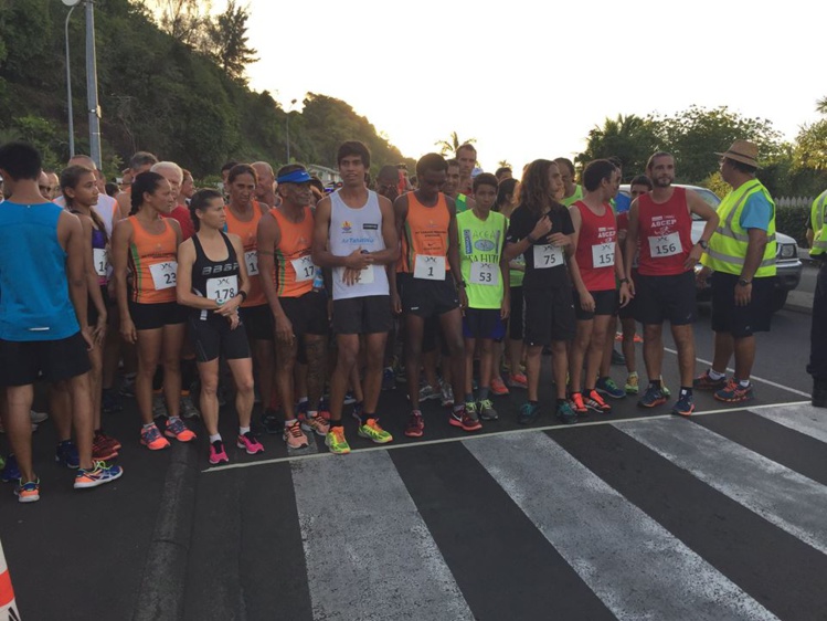 Corrida de Arue : Karine Voiturin et Samuel Aragaw encore victorieux Corrida de Arue : Karine Voiturin et Samuel Aragaw encore victorieux