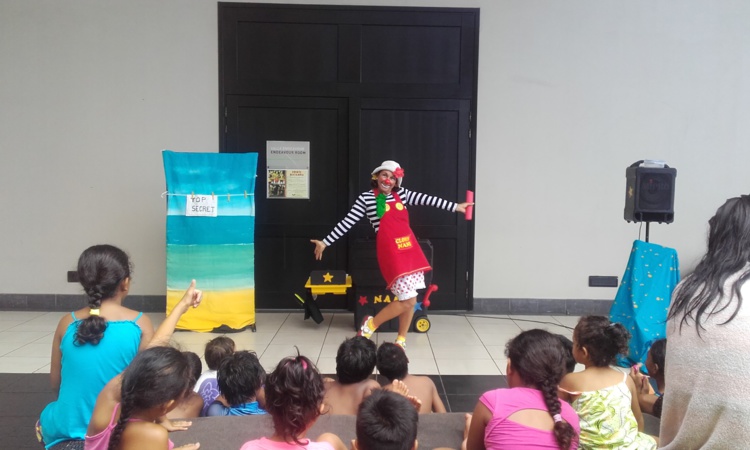 Une vingtaine d’enfants a fêté noël avec le Rotaract club lundi Une vingtaine d’enfants a fêté noël avec le Rotaract club lundi