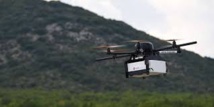 La Poste lance une ligne régulière de livraison de colis par drone