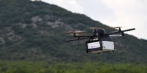 La Poste lance une ligne régulière de livraison de colis par drone La Poste lance une ligne régulière de livraison de colis par drone