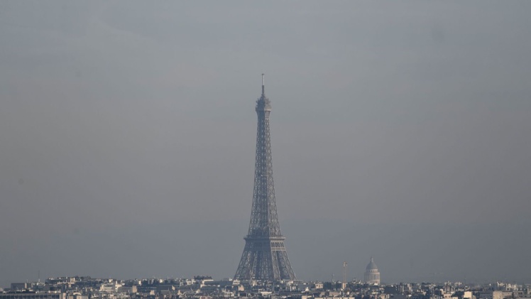 La qualité de l'air s'améliore à Paris et Grenoble, levée des restrictions de circulation