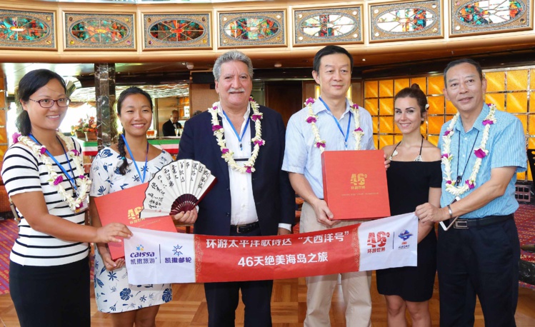 Première escale du Costa Atlantica à Tahiti Première escale du Costa Atlantica à Tahiti