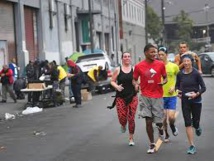 Des sans-abri de Los Angeles courent pour prendre un nouveau départ