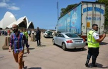 Australie: la police déjoue un "complot terroriste" pour Noël Australie: la police déjoue un "complot terroriste" pour Noël