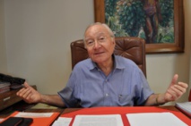 L'ancien président et sénateur de la Polynésie française Gaston Flosse. L'ancien président et sénateur de la Polynésie française Gaston Flosse.