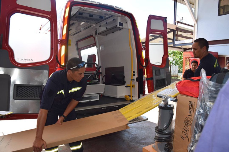 Un nouveau camion de pompiers à Faa'a