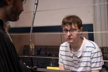 Jugé pour avoir abattu 3 personnes au hasard à Istres, un jeune homme évoque sa "haine des adultes" Jugé pour avoir abattu 3 personnes au hasard à Istres, un jeune homme évoque sa "haine des adultes"