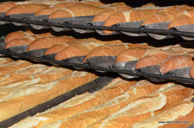 Tous les six mois, un appel d'offres répartit entre deux importateurs l'approvisionnement en farine PPN des boulangers. Chacun peut important 3 300 tonnes de farine.