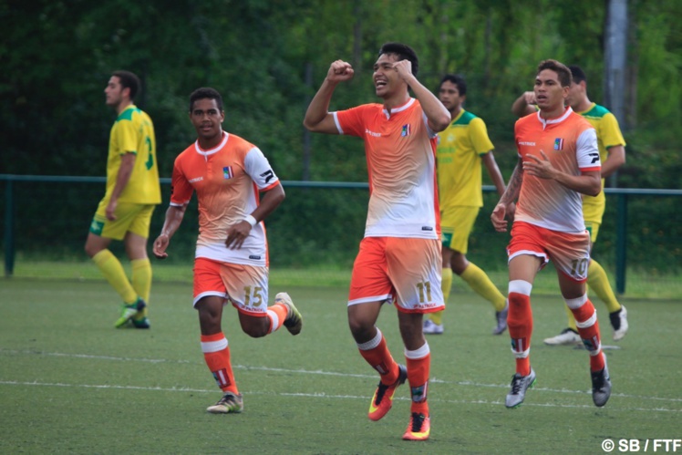 Roonui place une tête piquée à la 6′ et ouvre le score Roonui place une tête piquée à la 6′ et ouvre le score