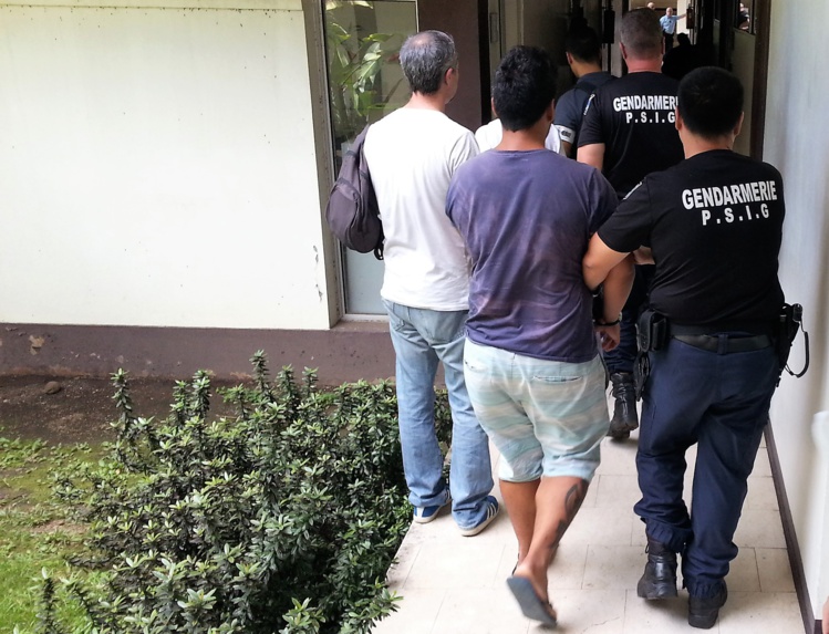 Un racheteur d'or de Papeete écroué pour recel de vols de bijoux en bande organisée Un racheteur d'or de Papeete écroué pour recel de vols de bijoux en bande organisée