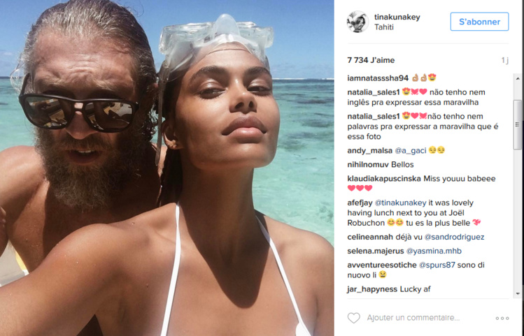 Tina Kuna­key, la compagne de Vincent Cassel, publie un souve­nir de leur séjour à Tahiti