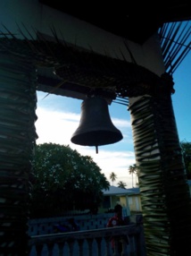 La cloche installée